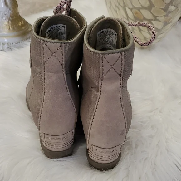 Sorel Wedge Boots  Size 7 - Picture 2 of 12